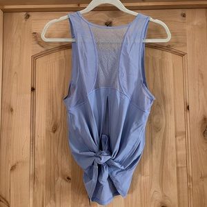 Lululemon - Lilac / Hydragea Blue Tie Back Tank - size 4